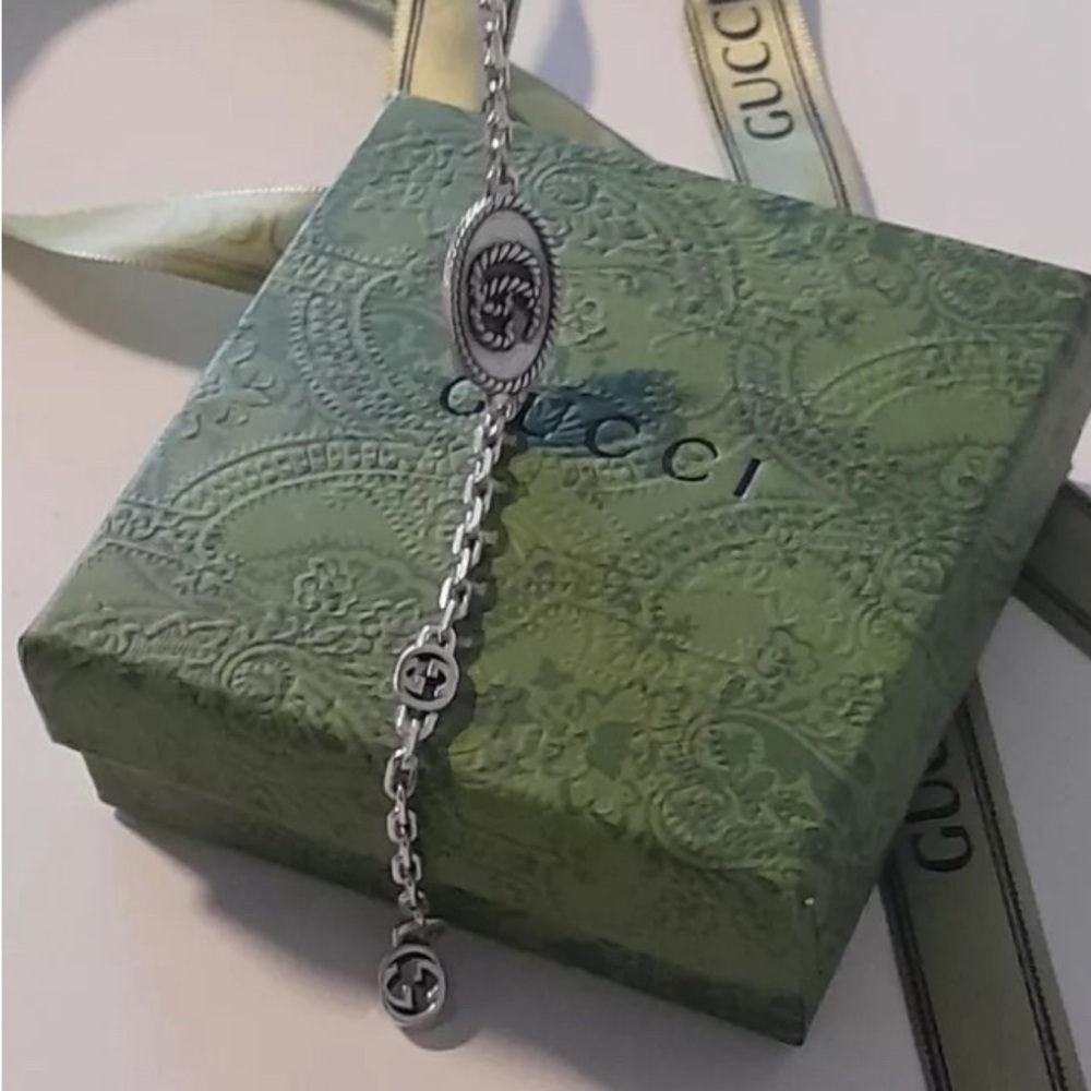 R690 Gucci .925 sterling Silver Bracelet